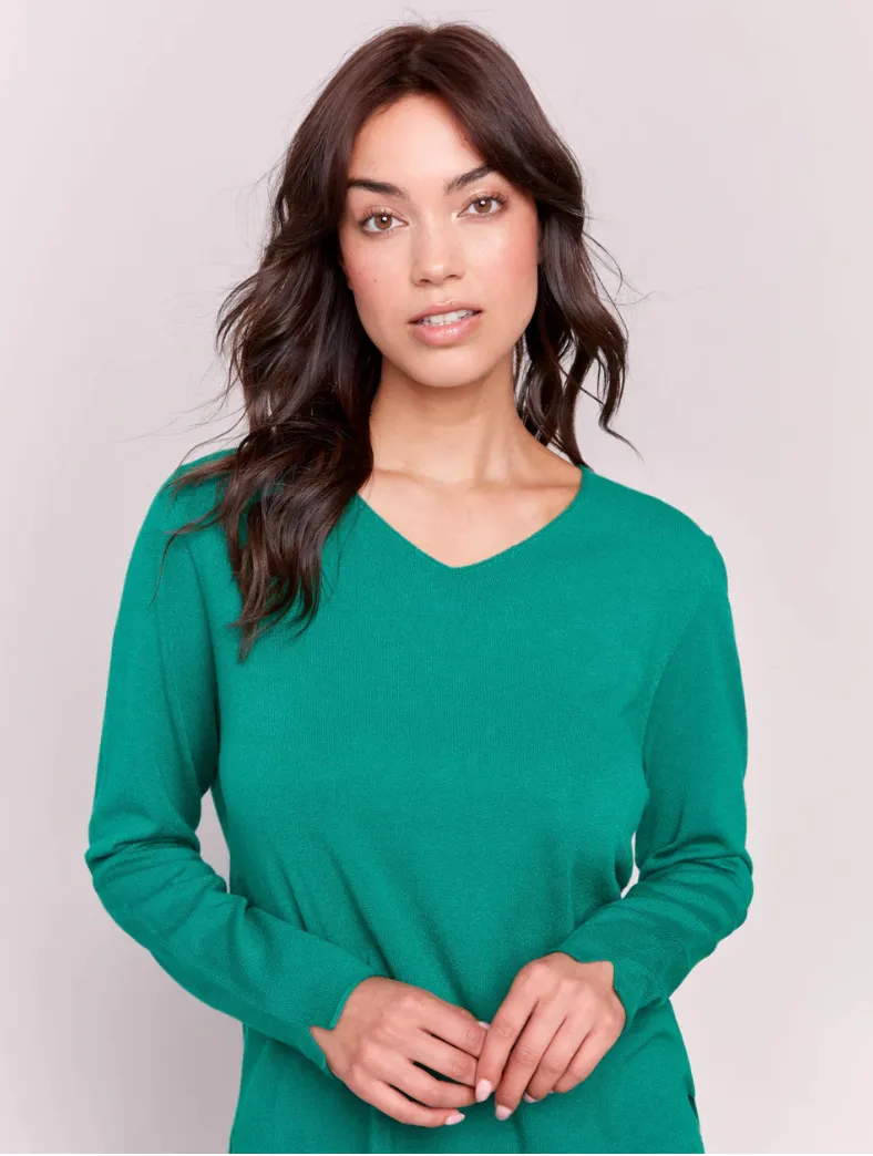 CHB Basic V-Neck Sweater