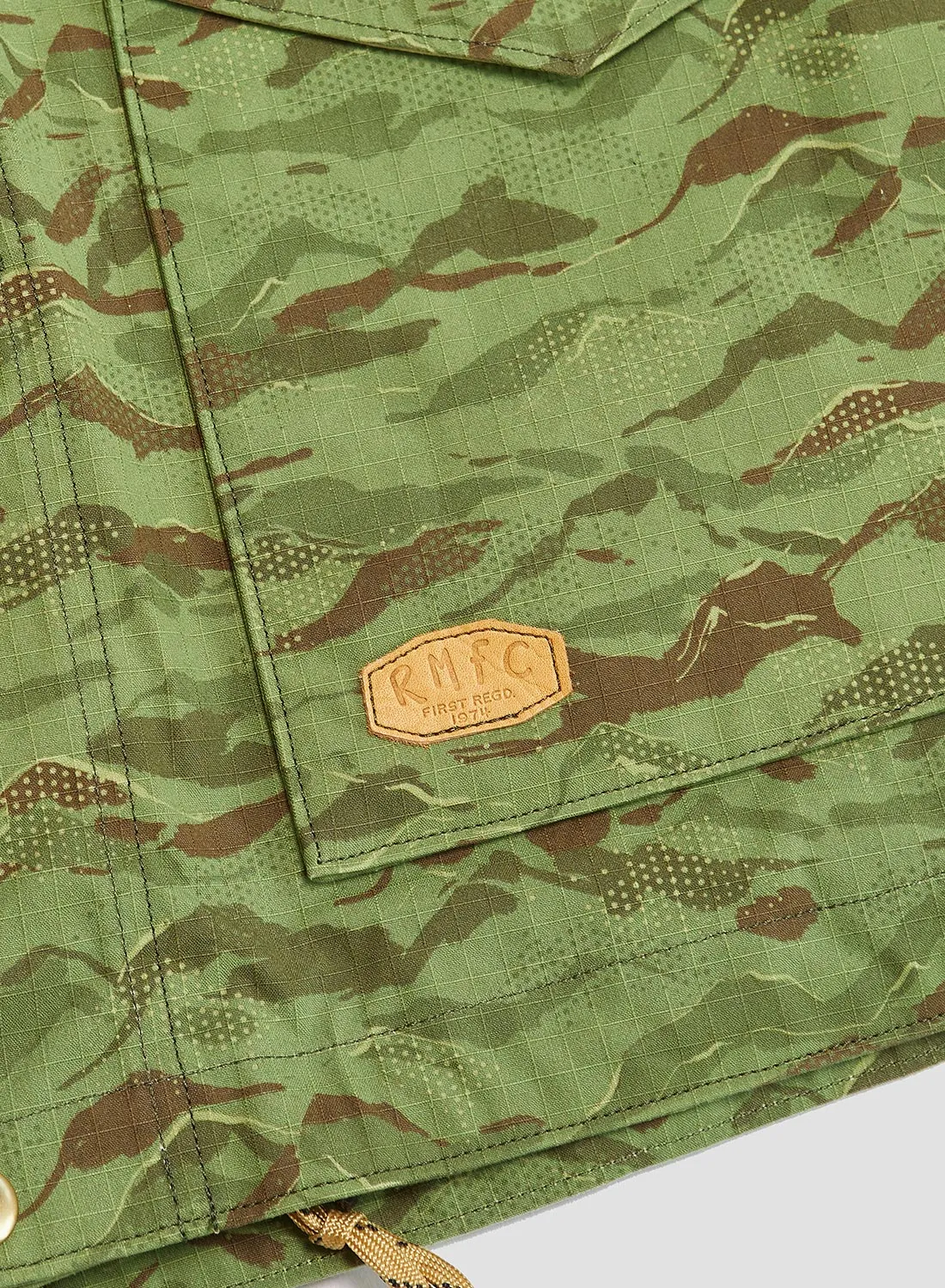 Rocky Mountain Featherbed x Nigel Cabourn Mountain Parka Mountain Camo in Green